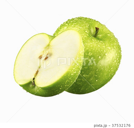 Green apple, whole and half, with drops of water Green apple, whole and half, with drops of water 37532176