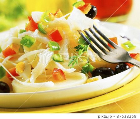 Potato salad with bacalao and onions Potato salad with bacalao and onions 37533259