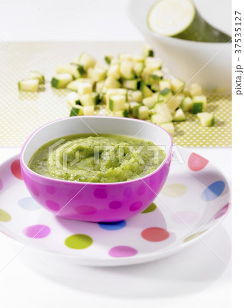Courgette purée Courgette purée 37535127