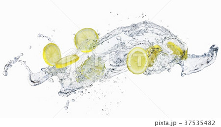 Lemon slices in water 37535482