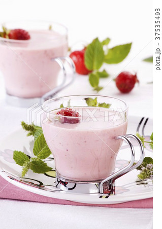 Strawberry soup in a glass cup 37535493