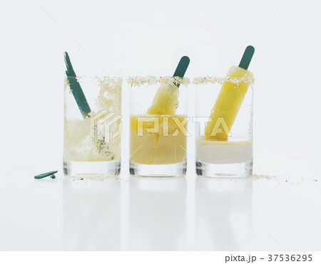 Pineapple cocktail Pineapple cocktail 37536295