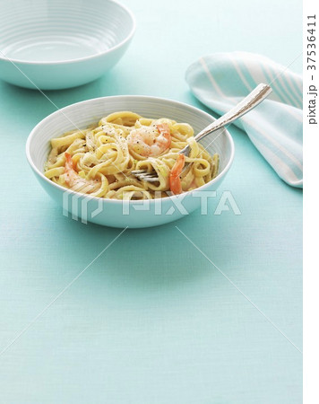 Ribbon pasta with prawns Ribbon pasta with prawns 37536411