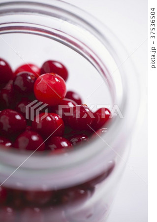 A jar of cranberries 37536504