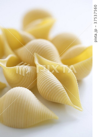 Conchiglioni rigati Conchiglioni rigati 37537560