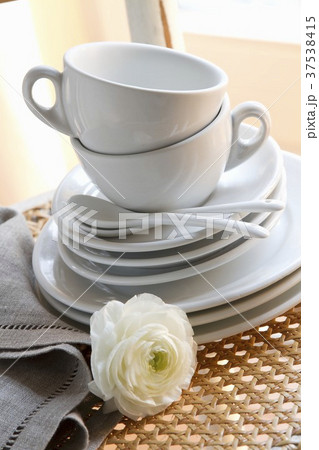 White coffee cups with saucers and side plates White coffee cups with saucers and side plates 37538415