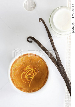 Orange crème brûlée Orange crème brûlée 37538614