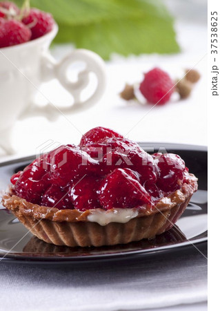 Raspberry tartlet Raspberry tartlet 37538625