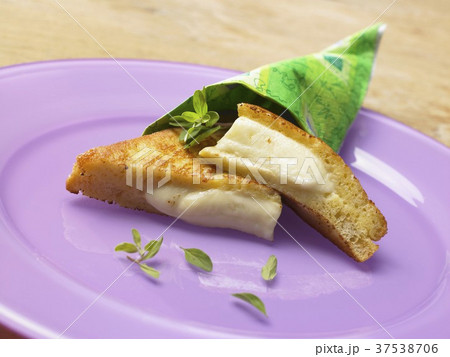 Mozzarella in carozza 37538706