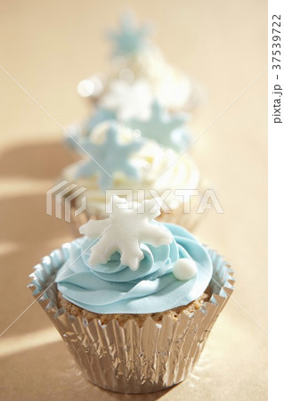 Cupcakes Cupcakes 37539722
