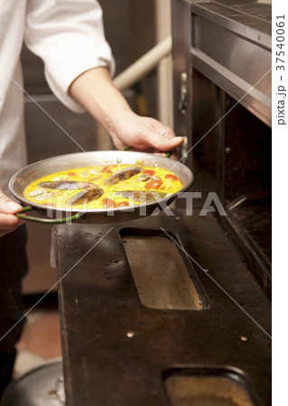 Cooking 37540061