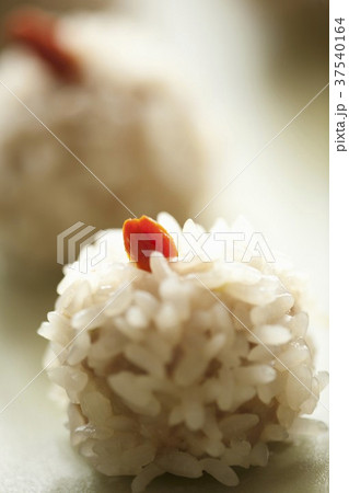 Pearl balls 37540164