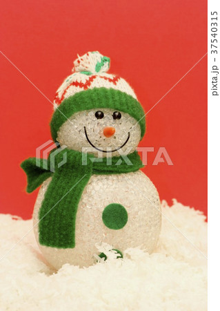Decorative Snowman in Coconut Snow 37540315