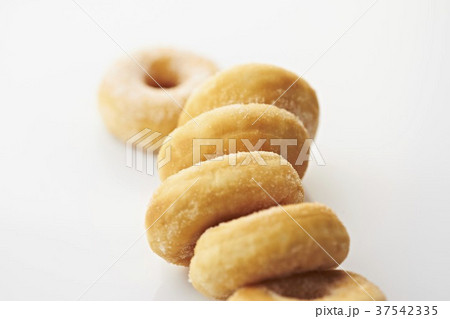 Sugared doughnuts 37542335