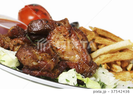 Chicken wings with chips 37542436