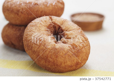 Whole Plain Doughnuts 37542771