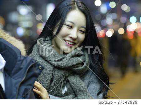 女性 人物 若い 37542939