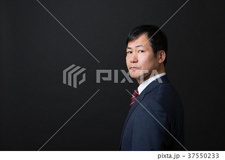 ミドルビジネスマン 37550233