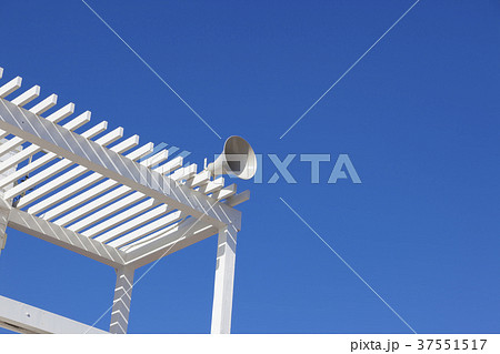 青空とホーンスピーカー 37551517