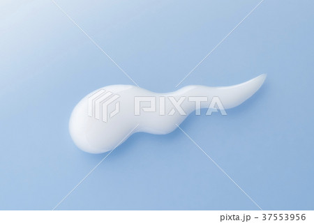 Milky lotion Close-up 37553956