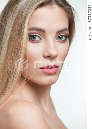 Half profile portrait of a beautiful green-eyed Half profile portrait of a beautiful green-eyed 37557056