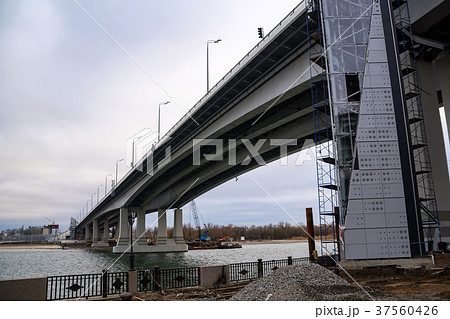 River bridge under construction River bridge under construction 37560426