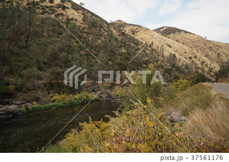 merced river on warm autumn day 37561176