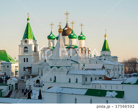 Pechersky monastery at sunset Pechersky monastery at sunset 37566502