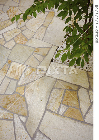 乱張り　外構 37573768