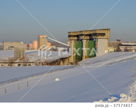 雪の三領水門 雪の三領水門 37573837