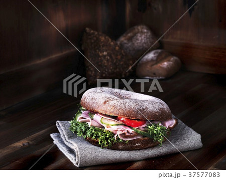 37577083