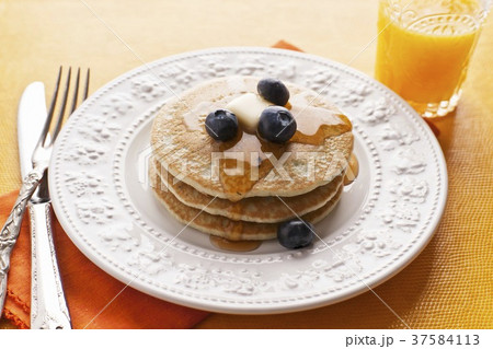 37584113
