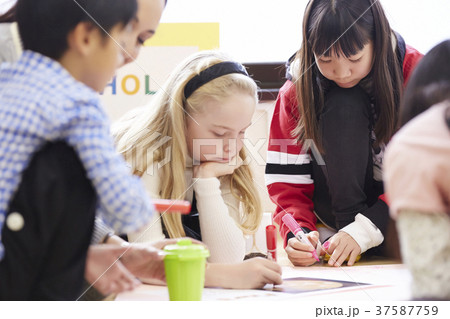 小学校　グループワーク 37587759