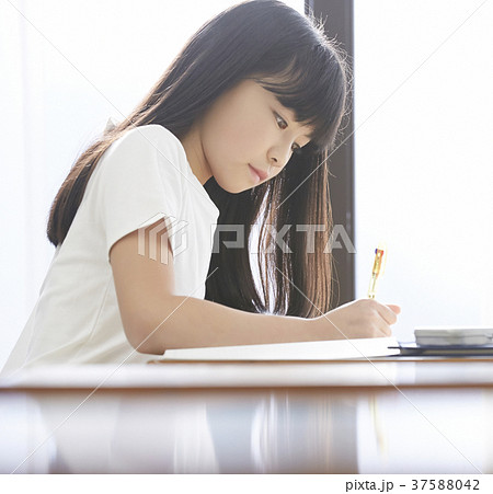 小学生 教室 女の子 小学生 教室 女の子 37588042