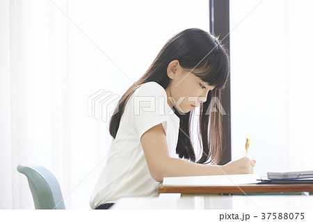 小学生 教室 女の子 小学生 教室 女の子 37588075