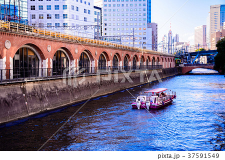 (東京)神田川 マーチエキュート神田万世橋 (東京)神田川 マーチエキュート神田万世橋 37591549