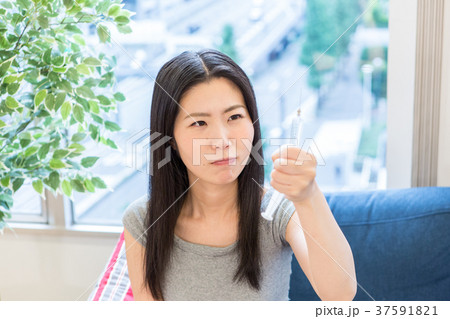 注射器 女性 注射器 女性 37591821