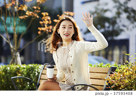 女性 女 女の子 37593408