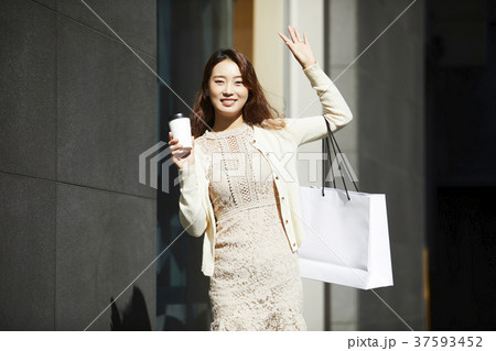 女性 女 女の子 37593452