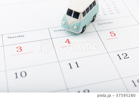 カレンダー　GWイメージ 37595280