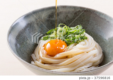 釜玉うどん 釜玉うどん 37596816