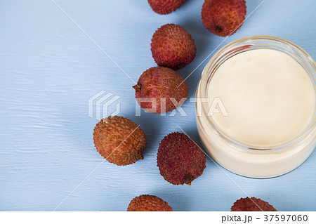 Yoghurt with lychee Yoghurt with lychee 37597060