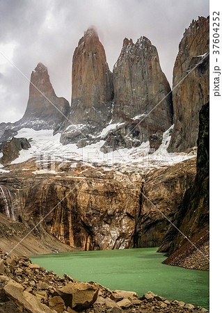 Torres Del Paine 37604252