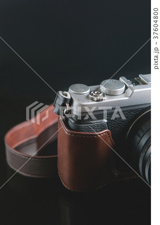 mirrorless camera photography art equipment 37604800