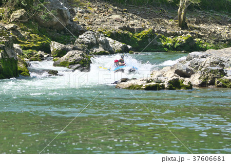 ラフティング 37606681