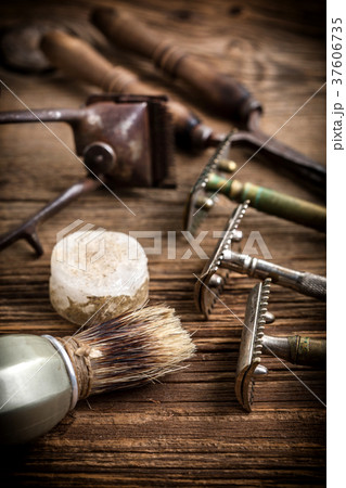 Vintage barber shop tools. Vintage barber shop tools. 37606735