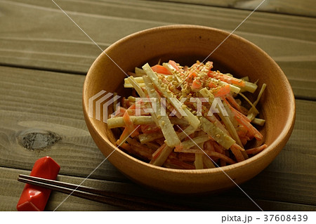 ごぼうサラダ ごぼうサラダ 37608439