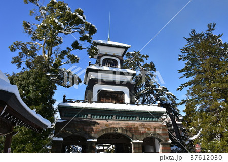 尾山神社　神門の雪景色　金沢 37612030