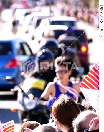沿道の声援 37612864