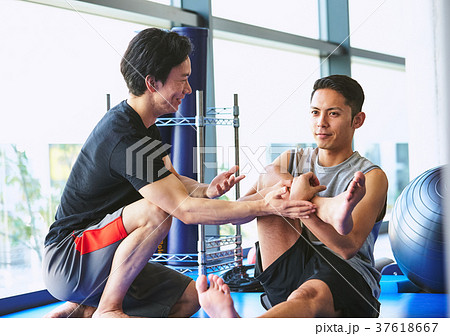 パーソナルトレーニング 37618667